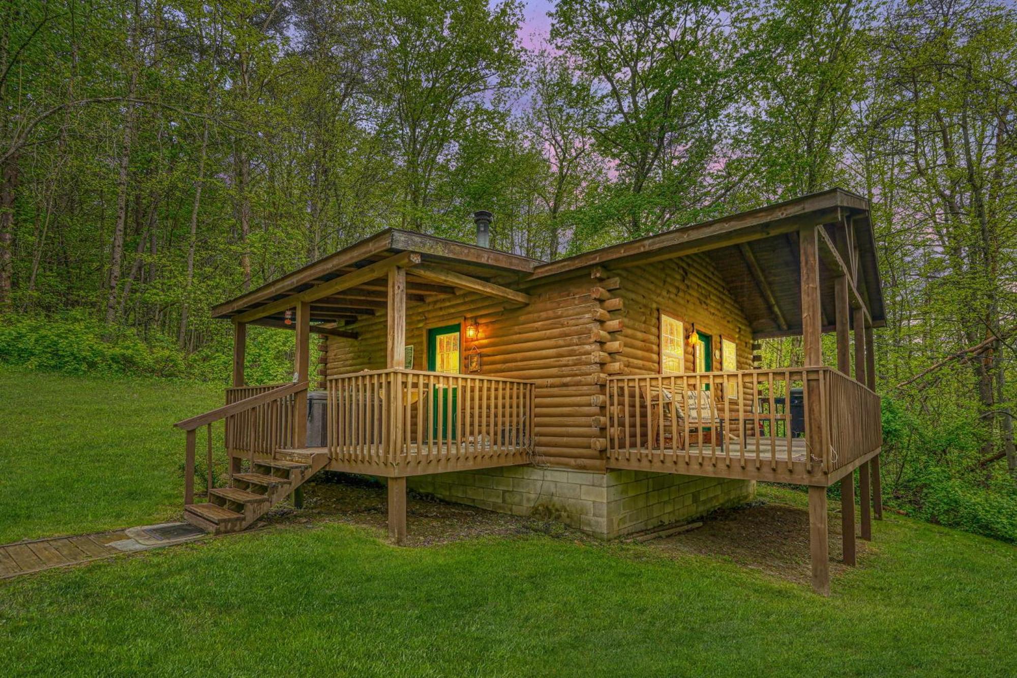 לוגן Blue Rose Cabins - Rosebud Cabin מראה חיצוני תמונה